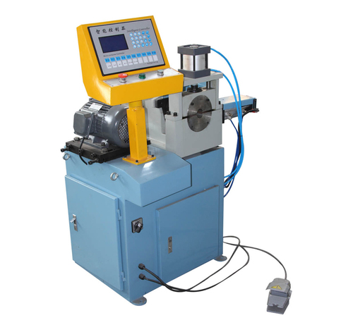 Single end chamfering machine